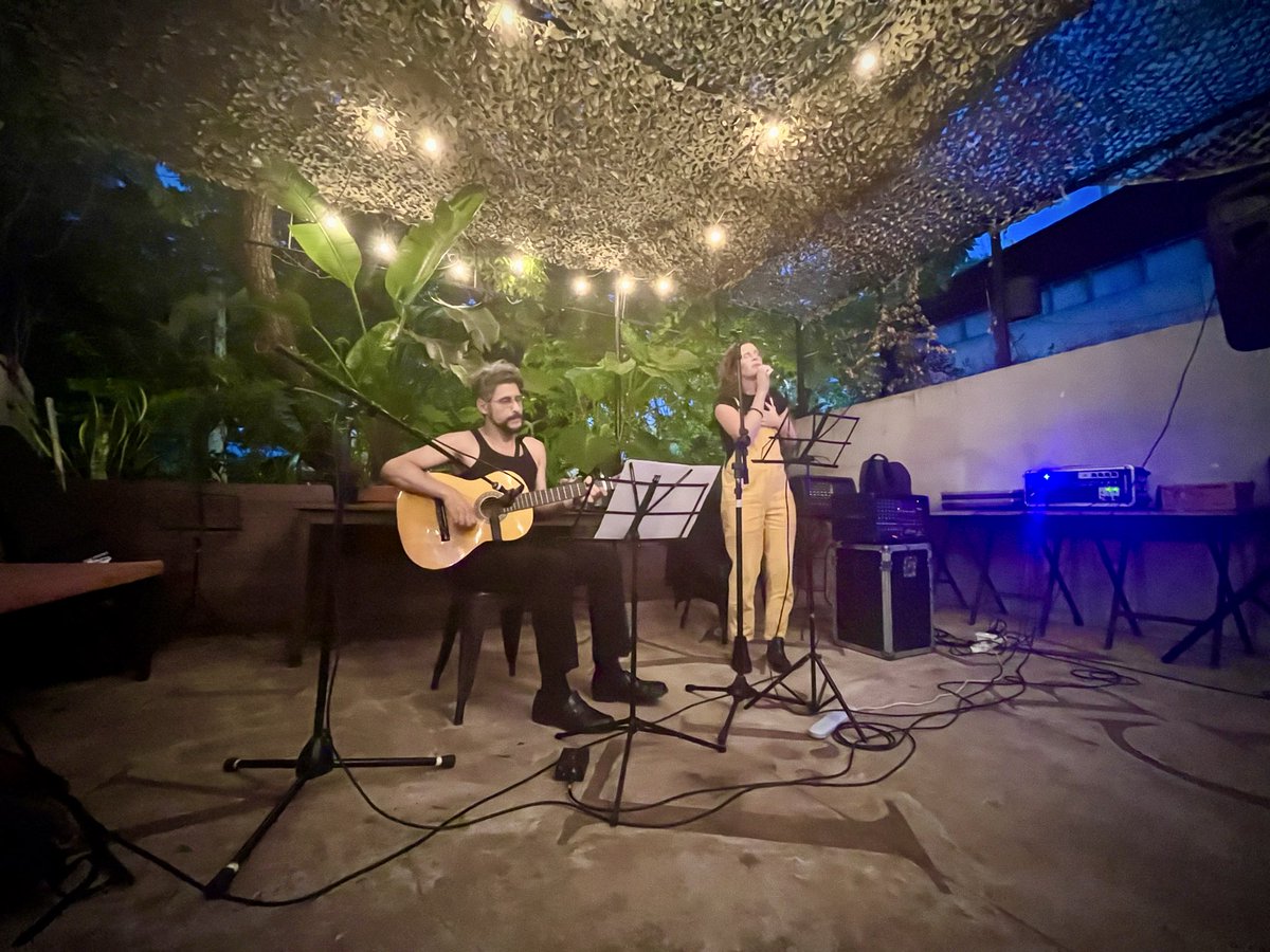 FundacionFilba's tweet photo. Hermosa está la terraza de @eternacadencia esta noche con #PlatagormaMinimo y Marcos Monk, Delfina Cheb, Joaquín Fridman, Mariana Kesselman, Federico Toporosi, María Lucía Thomas y Damián L. Felitte

Gracias  ♥️ https://t.co/fpt0AF0xjL