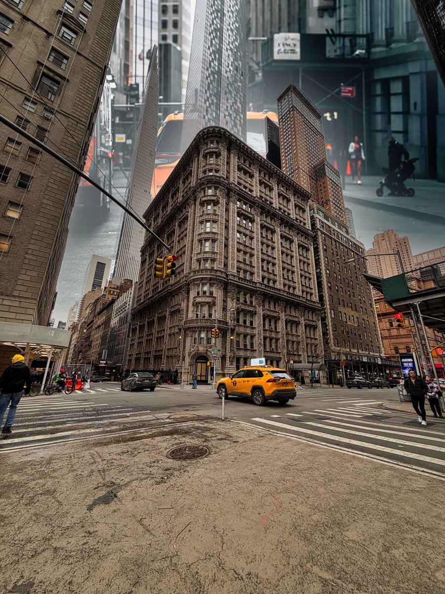 shotbyjazzmin's tweet image. Just let these beautiful images breathe…📸🔥
.
.
.
.
#streetphoto_color #architect #photography #nyc #alwyncourt