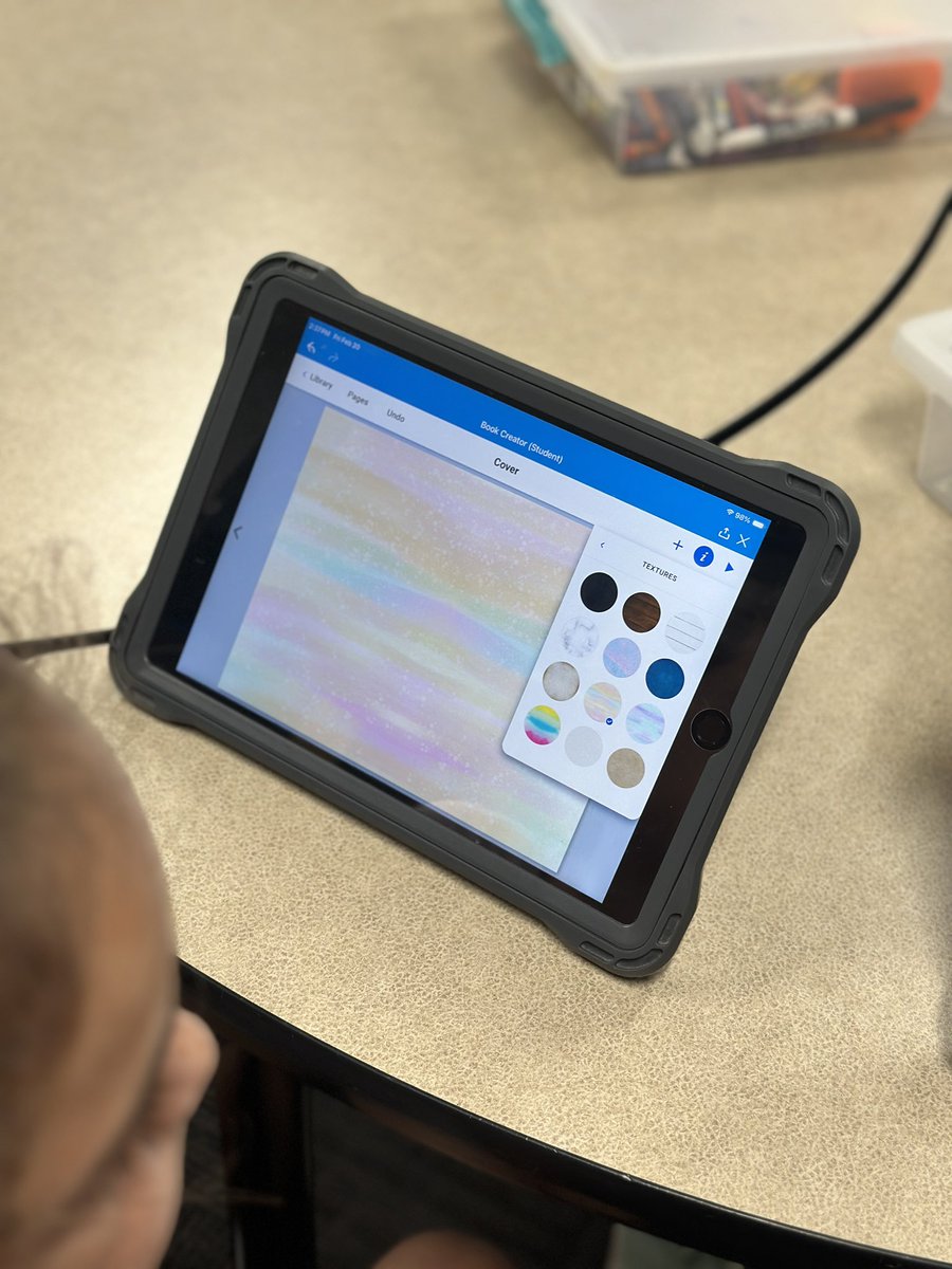 Amy Storer tweet media