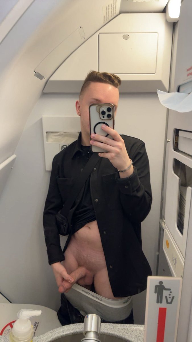 itsjustintom's tweet photo. Vegas bound 🎰 🎉😈 https://t.co/BB1bGW9V8d