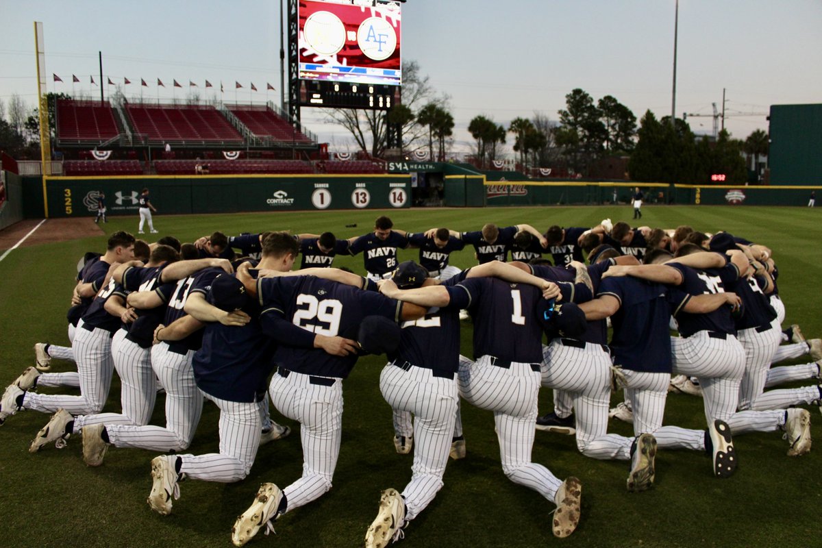 NavyBaseball's tweet photo. Time to take on the Falcons
#FlyNavy | #BeatAirForce https://t.co/SXkHcs69rH
