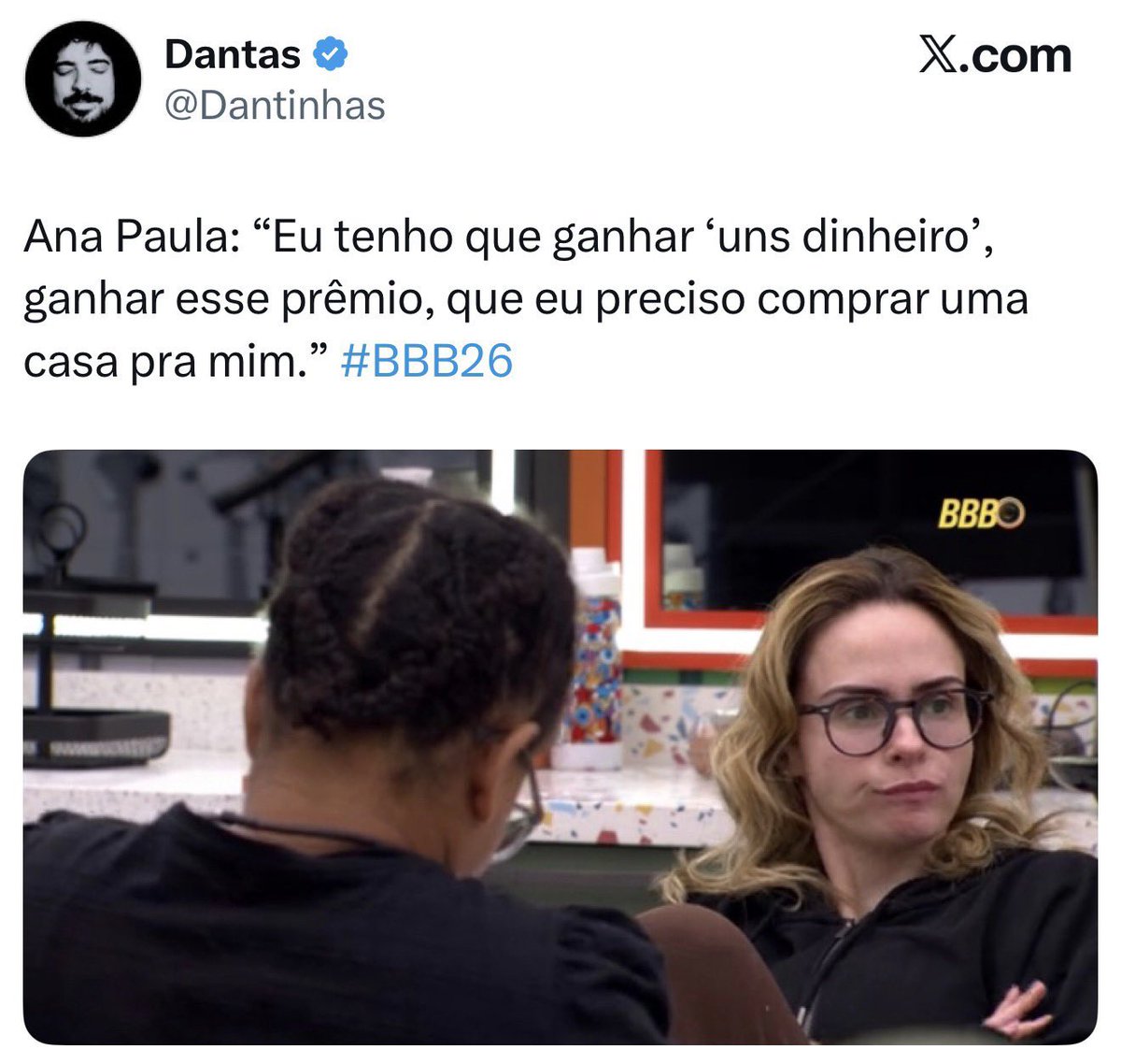 Berço de ouro, estudo, networking, portas abertas…
E aos 44 anos ainda precisa de reality show pra ter casa própria.
Ela, apesar do privilégio, não construiu nada. 
#RedeBBB26 #BBB26