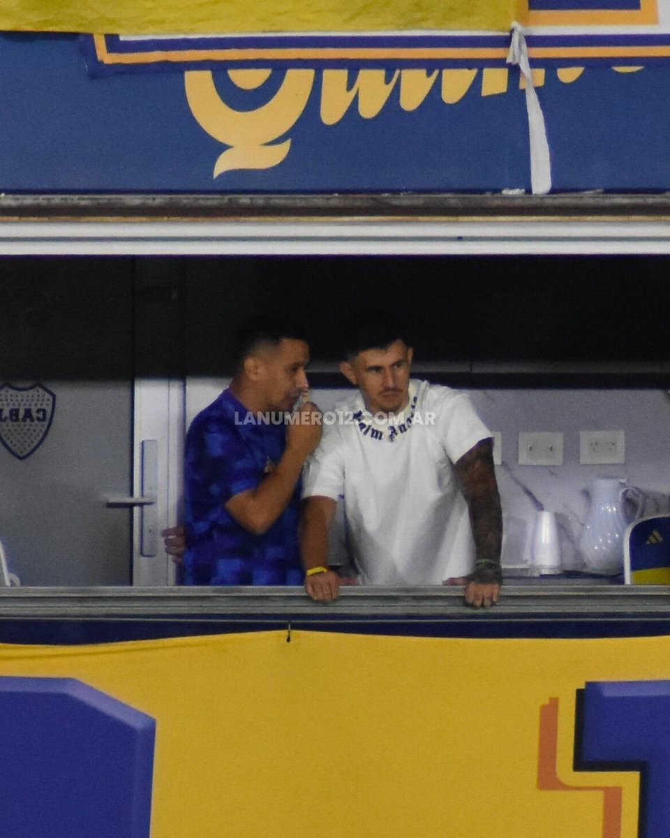 la12tuittera's tweet photo. 🔎ADAM BAREIRO, presente en #LaBombonera.

📸@lanumero12comar https://t.co/4r8FPn49vH