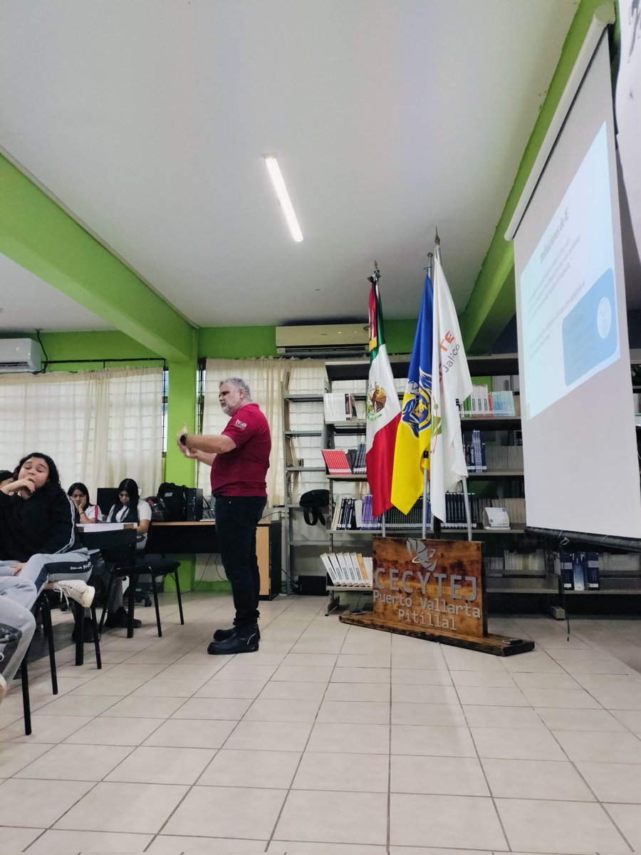 Jgpm12Jose's tweet photo. Conferencia #Inteligencia Emocional https://t.co/5B8yCUQh3a