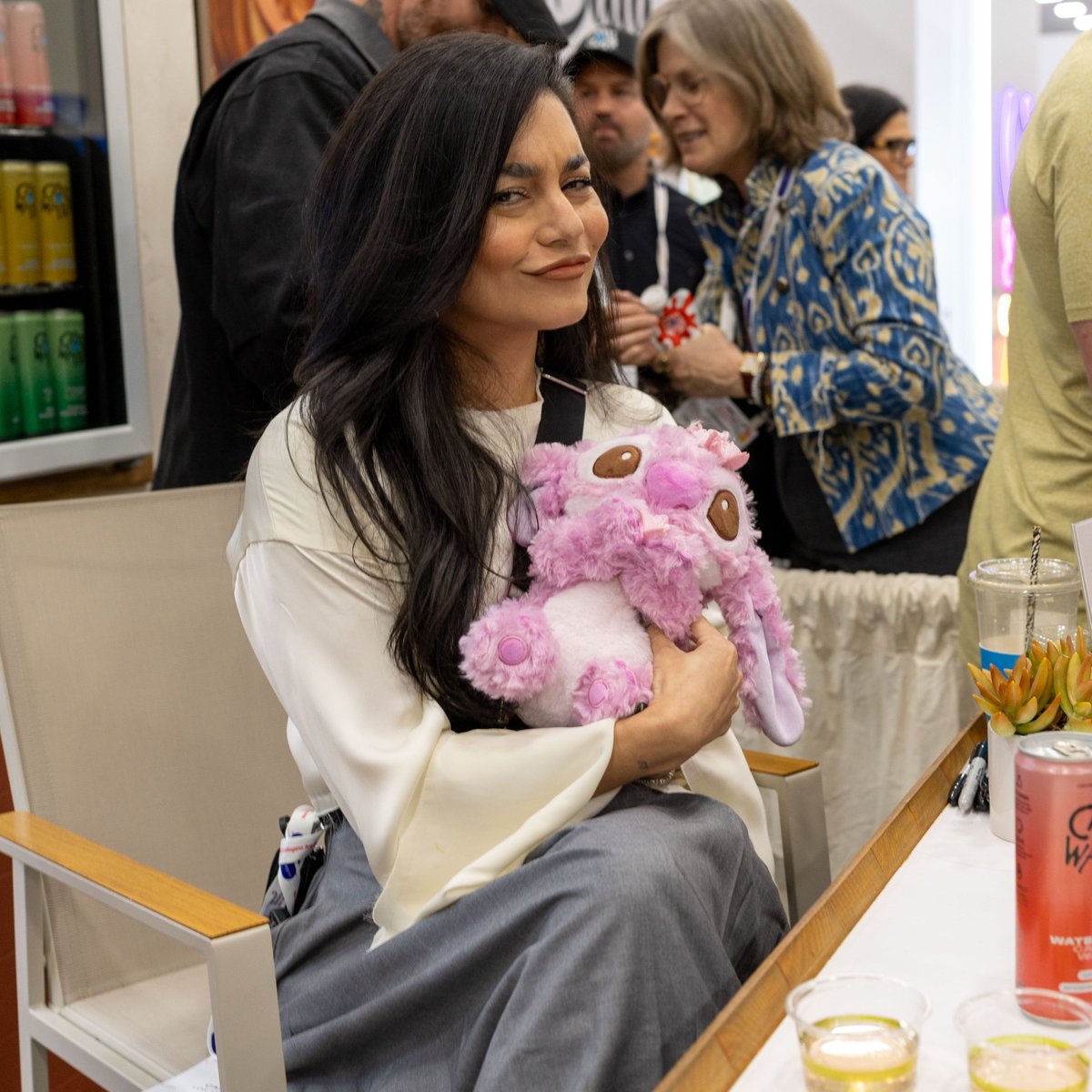 Vanessa Hudgens Archive ❀ tweet media