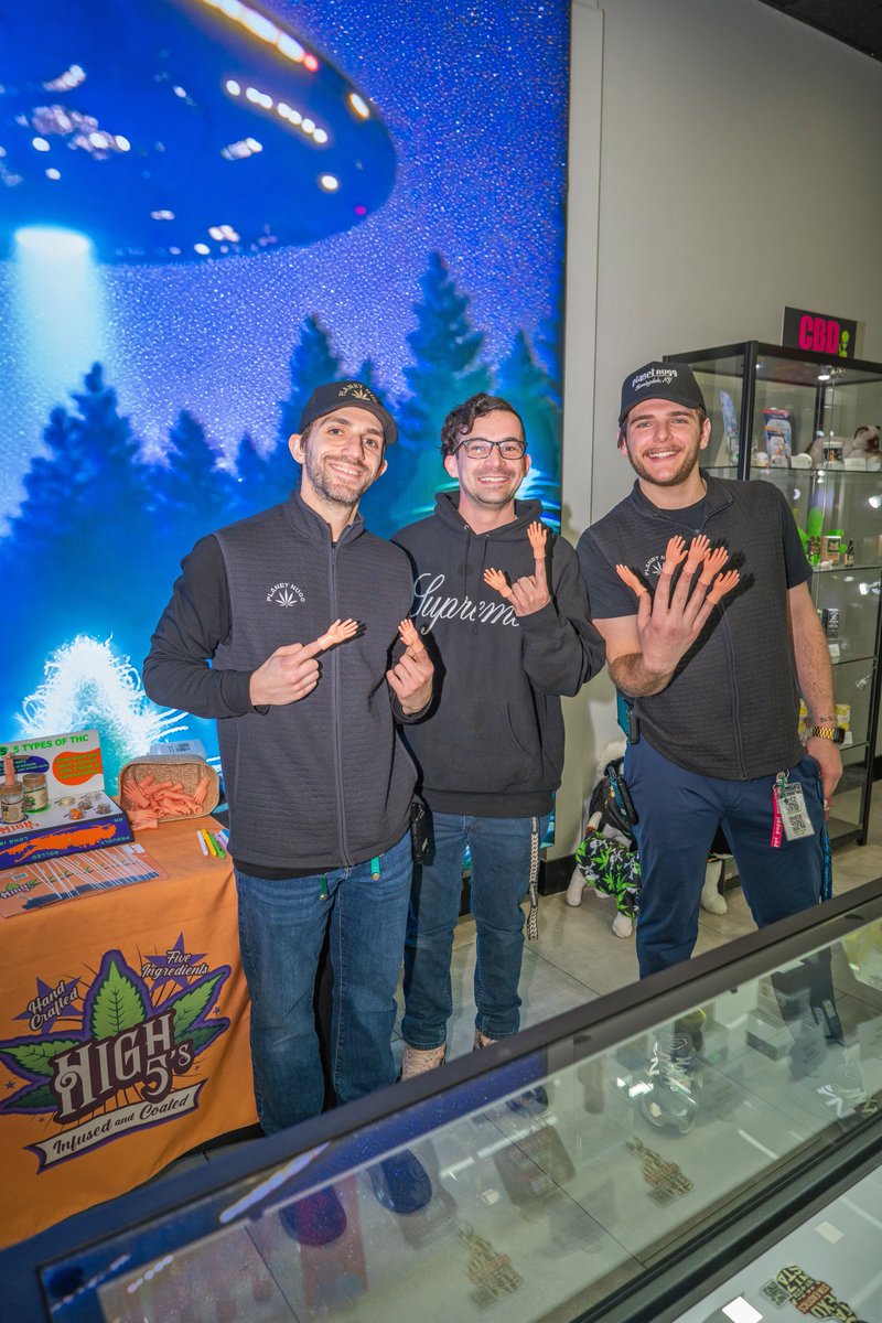 PlanetNugg tweet media