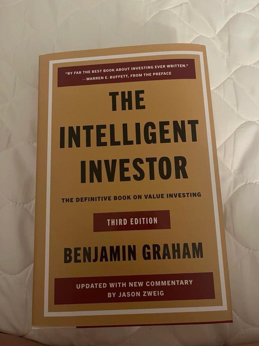 Limerence_Eth's tweet photo. The quiet of the evening is perfect for reading a book. https://t.co/EeZSqSlDfv