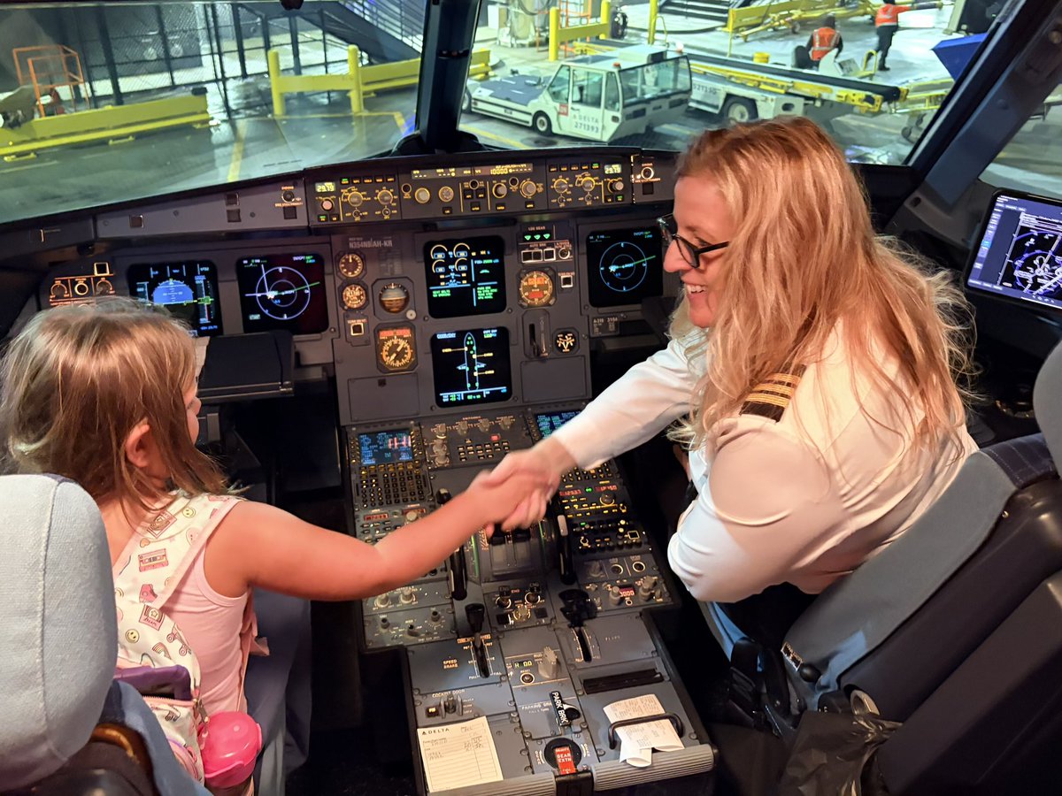 mjfdds's tweet photo. Thanks for the hospitality, @Delta! https://t.co/Yzr0qaVeWm