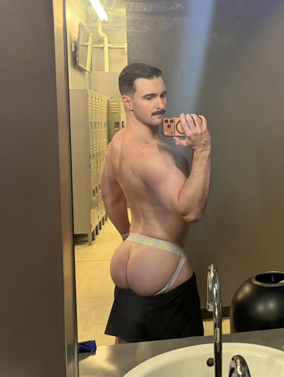 Samara Weaving Updates tweet media