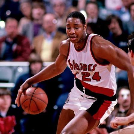 Gorka Zigor Lopera López de Munain tweet media