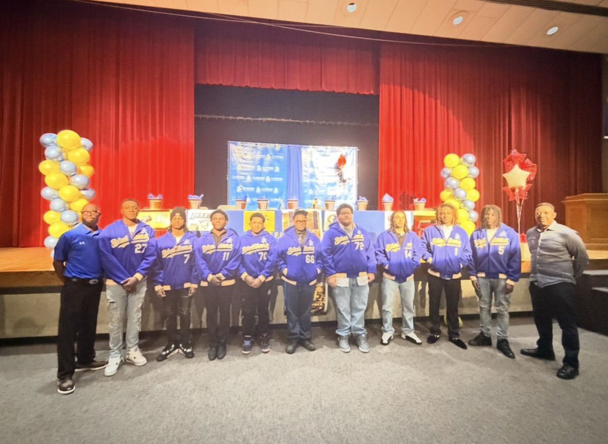 Coach (Mac)Macon tweet media