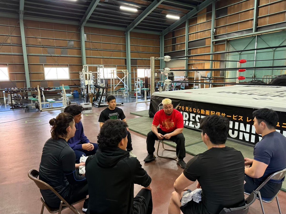 本日、鹿児島で北宮さんとのシングルマッチ。

去年、チェアマンに変貌してしまう前の北宮さんに、プロレスセミナーと入門テストでお世話になりました。

成長した姿を見せて、あのときのマサ北宮を思い出させる！！

<a href="/noah_kitamiya/">マサ北宮／Masa Kitamiya</a> 
 #noah_ghc