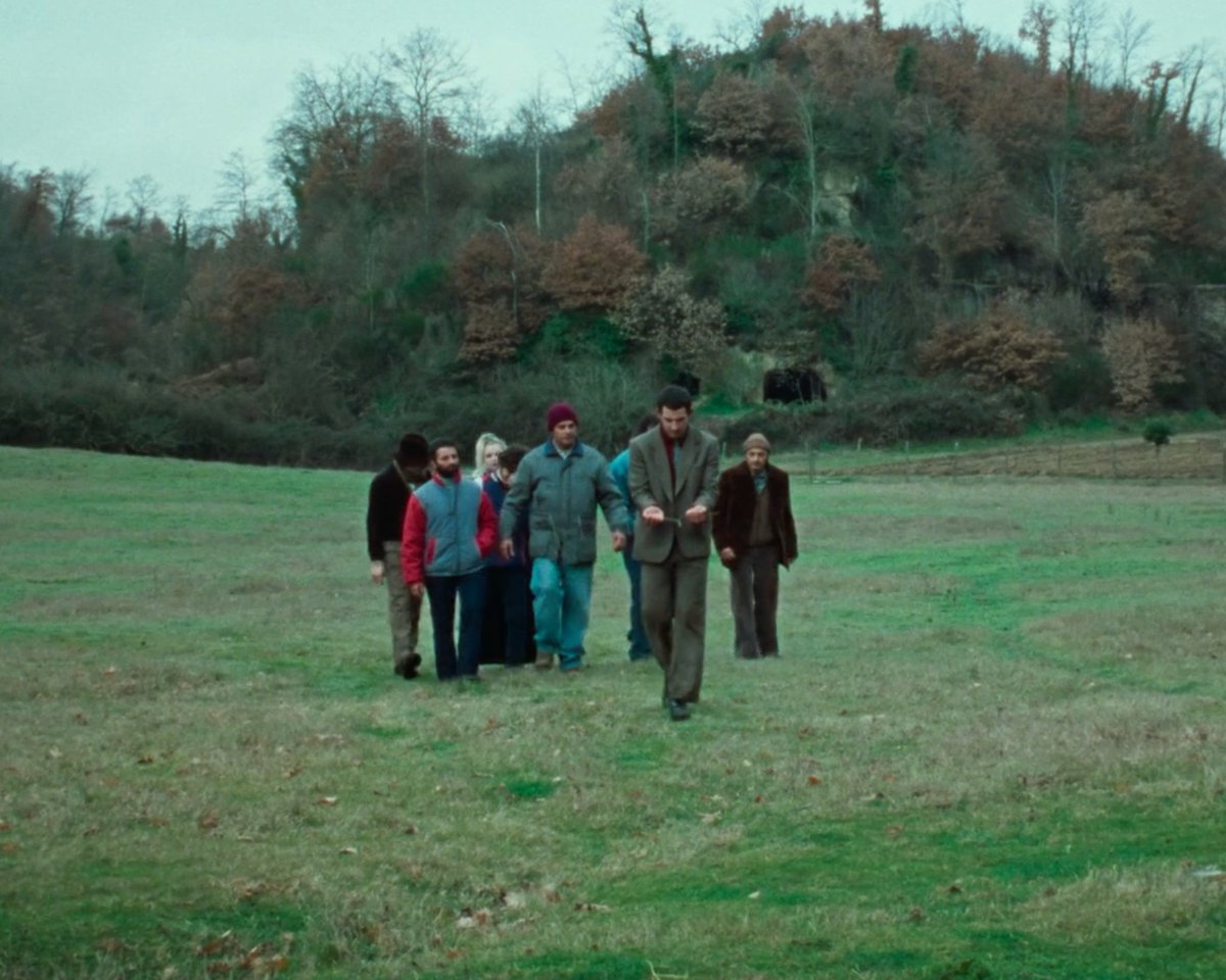 favdickinson's tweet image. this italian aesthetic in la chimera