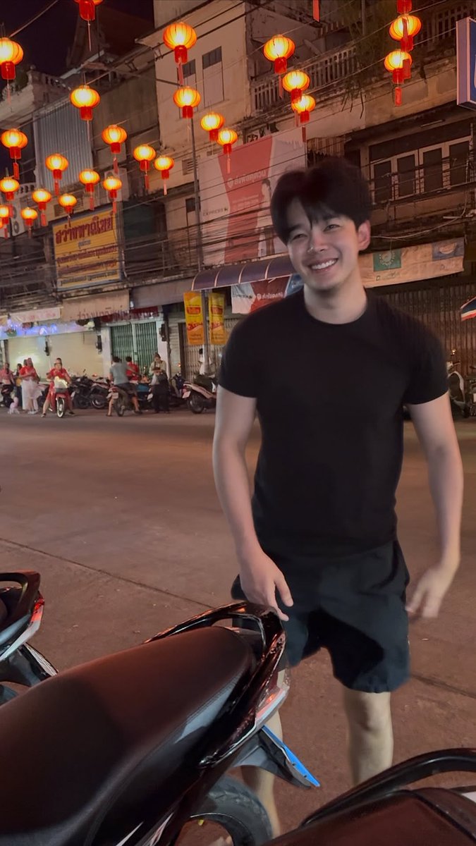 หน้าตาอาจจะดูเจ้าชู้... แต่จริงๆ แล้ว "ไม่มีใครเอา" ครับ จบนะ🧐