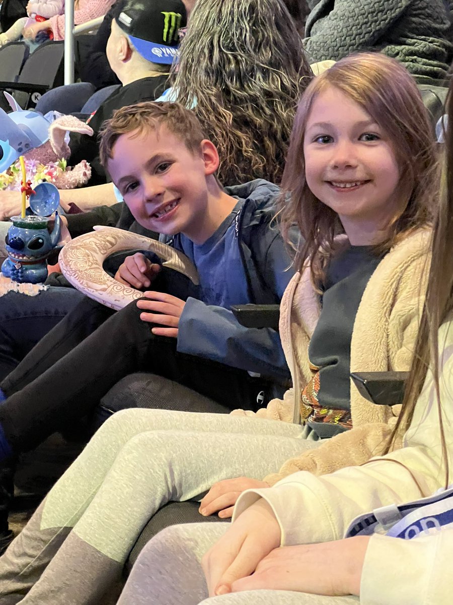 ETidwell02's tweet photo. #disneyonice https://t.co/G2NZiK2OhO
