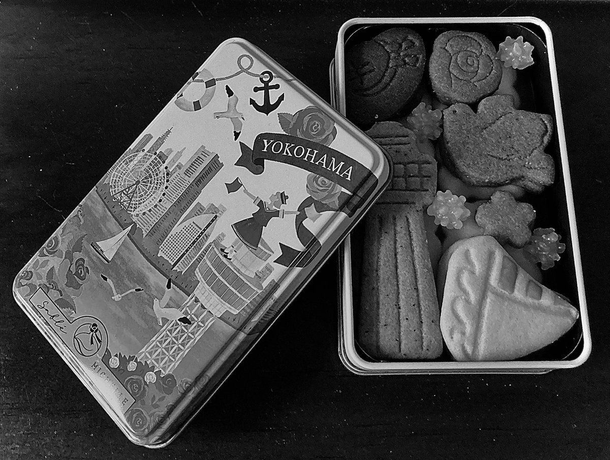 私を慈しむ人から手渡された箱の中に、横浜の風がぎゅっと閉じ込められ