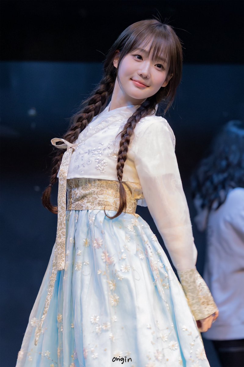 Or1gin030806's tweet image. 260220 HQ

#tripleS #트리플에스 #윤서연