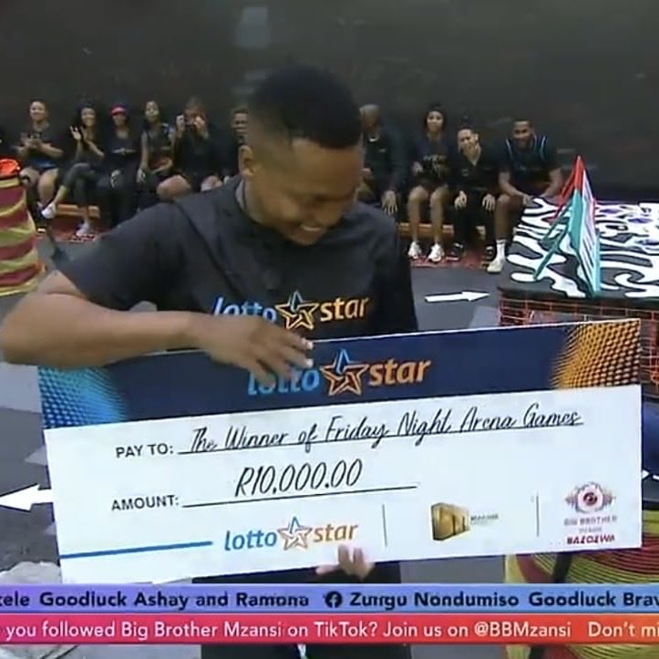 Hlangana BeeNation!🐝 WE WON THE R10K🥳🥳🥳
Now, road to R2M is our next objective! 

RESET WITH BRAVO B
BRAVO B IS THE MOMENT
#LindokuhleNsele
#BBMzansiS6
#BravoB
#Bazozwa