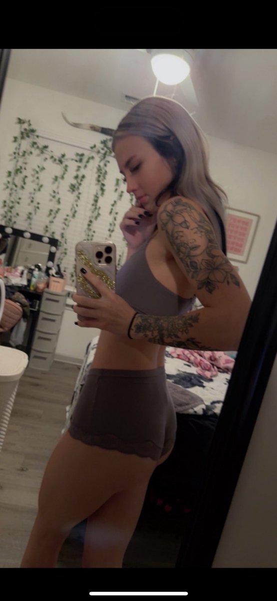 like and reply if u want me to dm u❤️