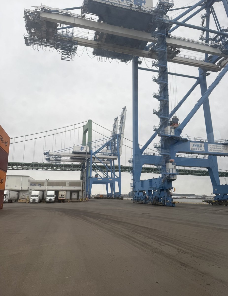 ACEC_PA's tweet image. As part of ACEC/PA's Future NOW Program, early-career engineers got an inside look at behind-the-scenes of the Philadelphia Regional Port Authority, or more commonly known as PhilaPort. 
#ACECPA ##FutureNOW #PhilaPort