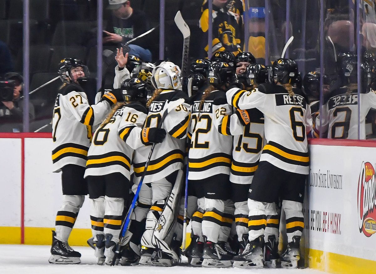 LetsPlay_Hockey's tweet photo. Class A State Semifinals: 
Jaylie French with the game winner in OT. Warroad advances to the Class A State Finals for the fifth straight year with a 6-5 overtime win over Dodge County. 

French finishes with two goals and four assists. Taylor Reese with a hat trick for the Warriors.

Dodge County's Bryn Spreiter with a hat trick for the Wildcats who will play for third place against the loser of Breck vs. Blake. 

Warroad will play the winner for the Class A title.

@Lady_Warriors00 @dcwildcats10 
@AJPhotographymn