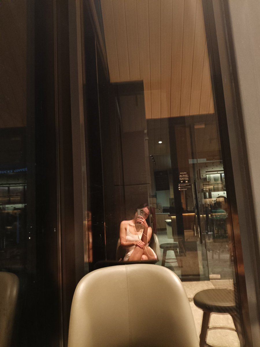 FahUyeh's tweet photo. มาเลี้ยงแฟหน่อยจั๊บบบ🤪 https://t.co/1vXA35P8V6