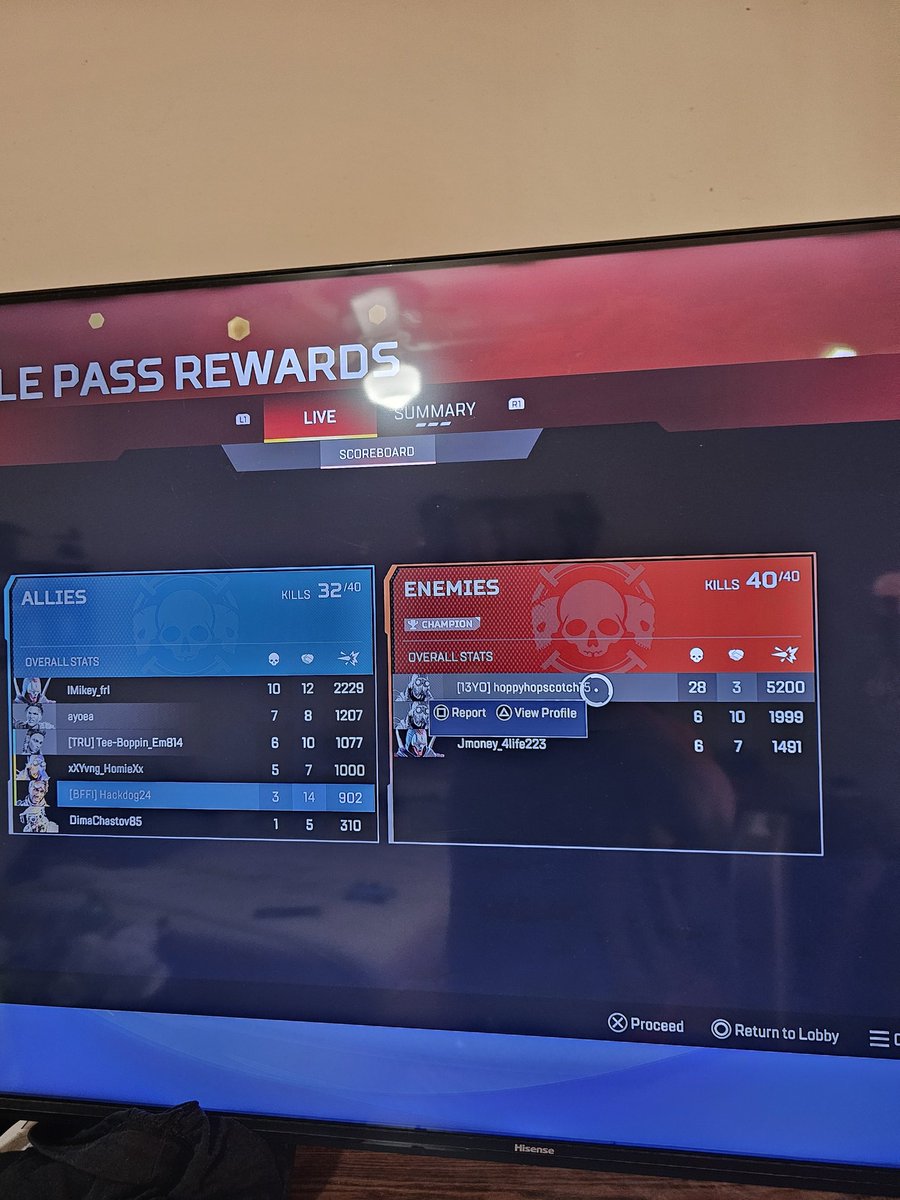 MattHackman2's tweet photo. @Respawn @EA this guy is clearly cheating u need to ban him and if this isn't enough proof then u need a knew profession https://t.co/rVkNu7uzMp