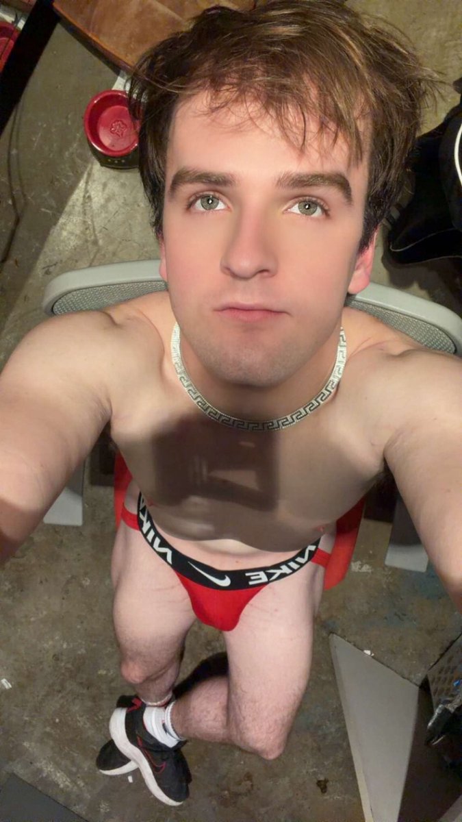 TheAlexAllegro's tweet photo. Chillin https://t.co/bbePCH1qfs