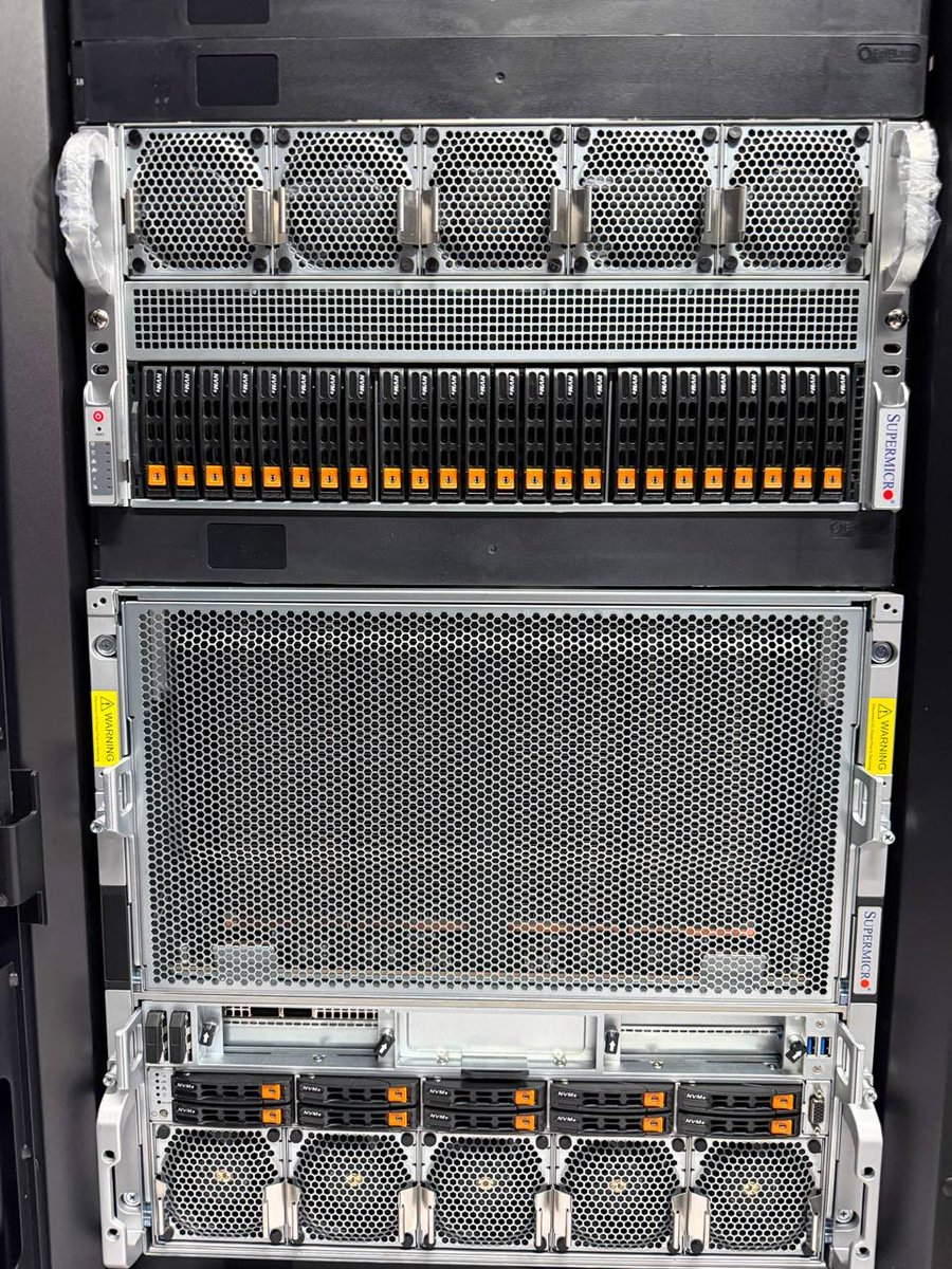 kobanumberone's tweet photo. $AXGT 🔥👇🏽

8x NVIDIA Blackwell B200s and 
8x NVIDIA Blackwell RTX Pro 6000s ADA https://t.co/4WYLGExSdQ