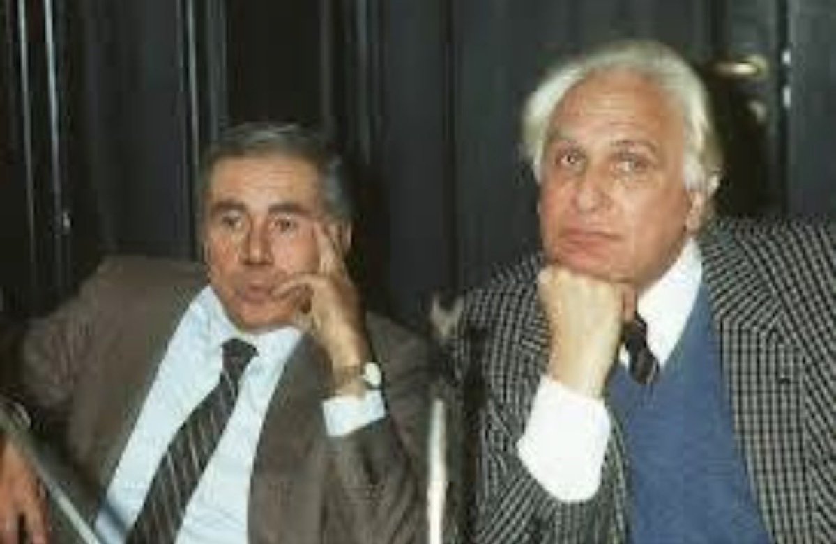 Il pubblico ministero è parte processuale. Se è parte, non può condividere carriera,cultura e governo con il giudice che deve decidere
1993
La separazione delle carriere non è contro i magistrati,è per il cittadino imputato, per la terzietà del giudice
1997

Ciao, uomo del futuro