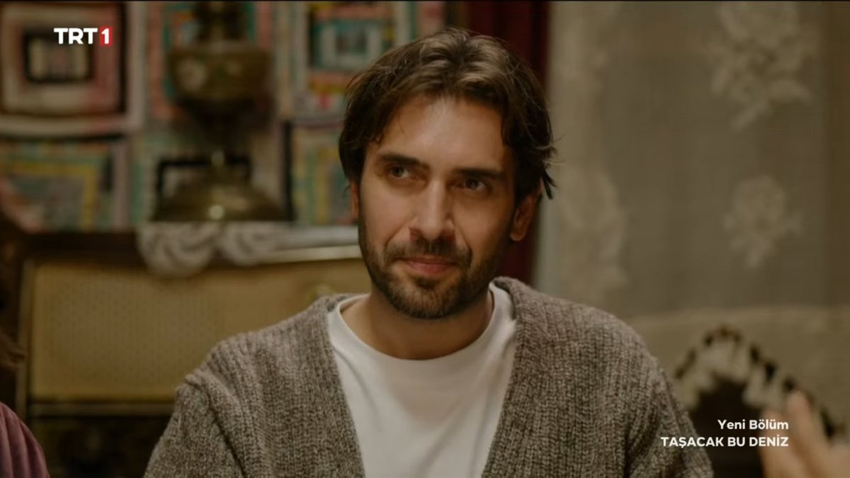 adil’in oruç’un sahurda koçari’ye gelmesine hiçbir şey demeyip bi de onları böyle izlemesi 🥹 büyüyor ve de gelişiyor esme arada terk et bunu kendini kontrol etmeyi öğrendi herif yokluğunda #taşacakbudeniz