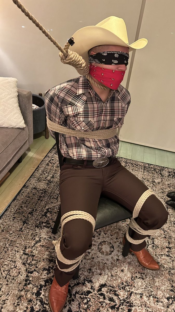 Bootbound tweet media