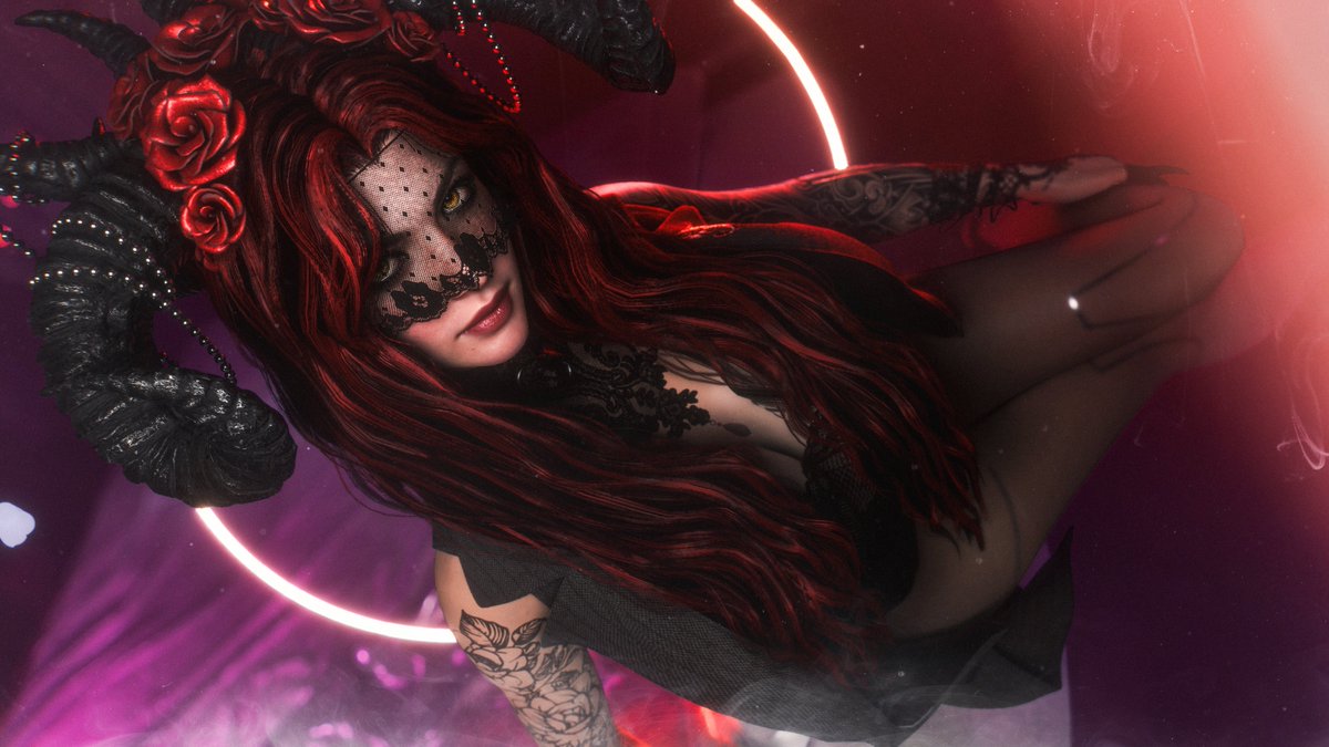 xTriangulum tweet media