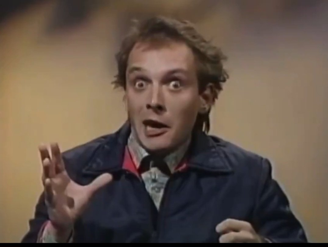 Emmy18261's tweet photo. #rikmayall
#talkingbottom
#goodnightrik
In cold winternights
nothing more heartwarming
than listening again
while patiently waiting!
Goodnight!❤️
https://t.co/30SfCejm9V https://t.co/aeIDMwgI3B