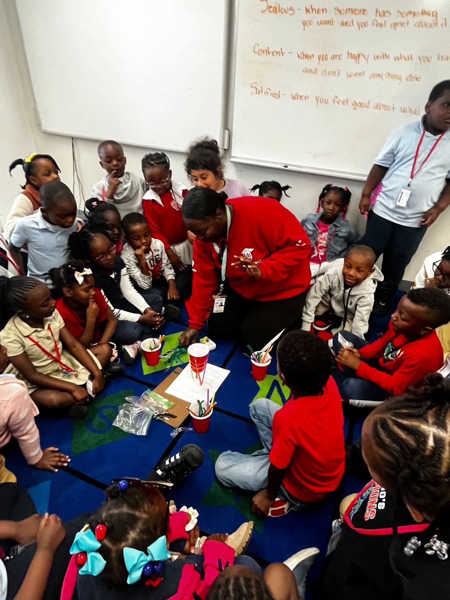 FirewallCenters's tweet photo. Weekly Recap ✨
Students explored love, hate &amp; tolerance, set goals for making the world better 🌍, and continued learning about African American history through Black History projects &amp; presentations. We can’t wait for the shows!

#WeeklyRecap #BlackHistoryMonth #StudentSuccess https://t.co/eEdTP2NcYH