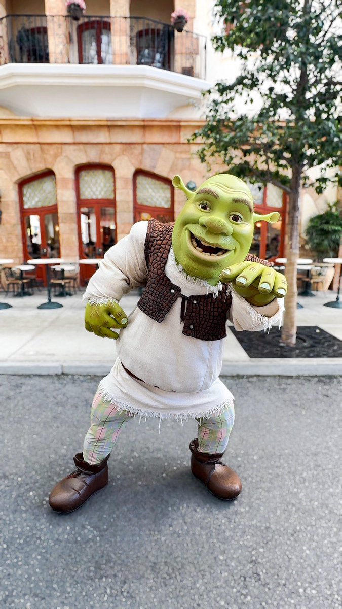 もうすぐフィオナとプスも帰ってくるだろうから寂しくなくなるね😉
#USJ #USJファン #ユニバ #NOLIMIT
#Shrek #シュレック