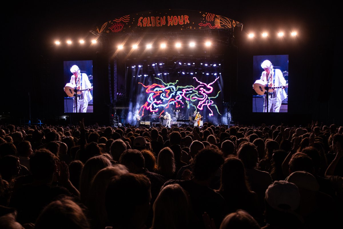 Crowded House tweet media