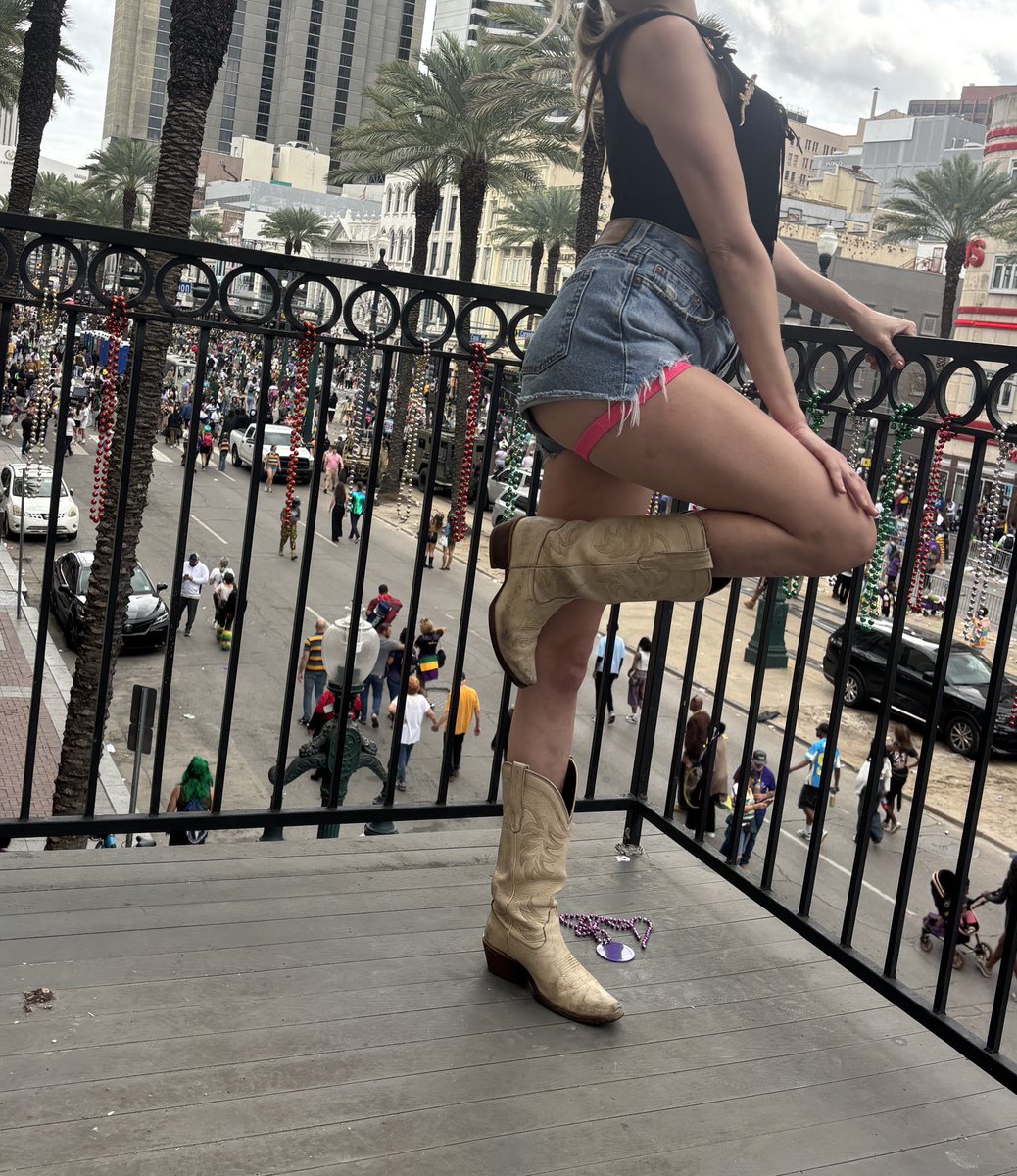 celestsinclair tweet picture