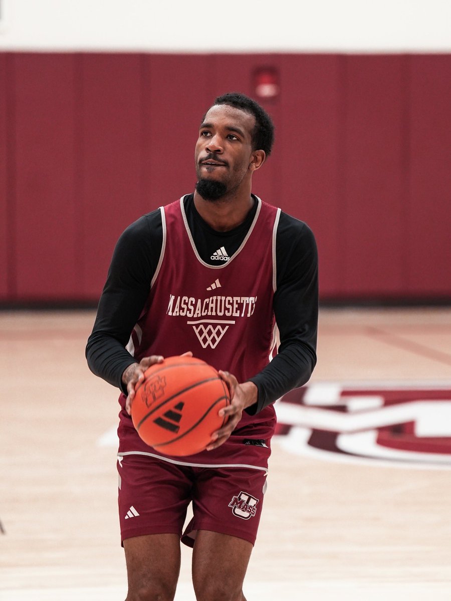 UMass Men's Basketball tweet media