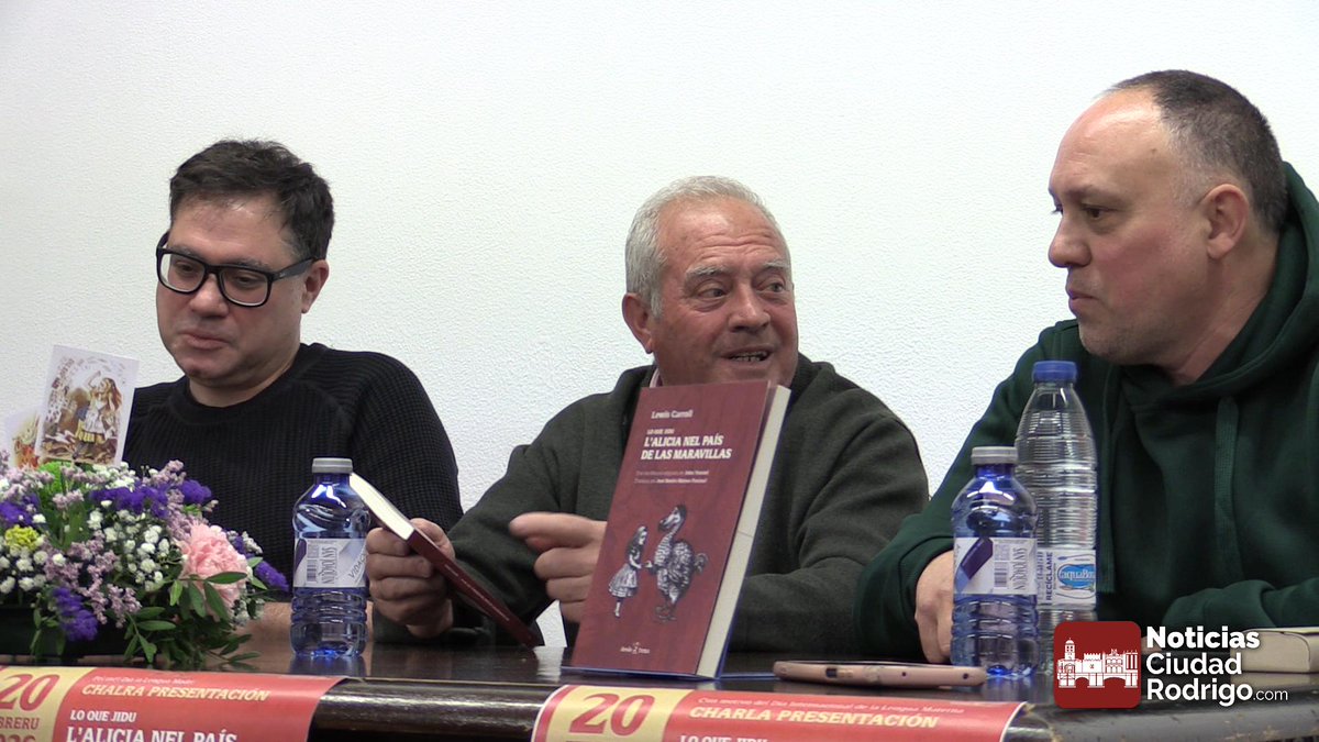 Traducción de "Alicia en el País de las Maravillas" una forma de visibilizar la palra de El Rebollar de Salamanca. La presentación ha tenido lugar en la tarde de hoy en Ciudad Rodrigo noticiasciudadrodrigo.com/2026/02/20/tra…