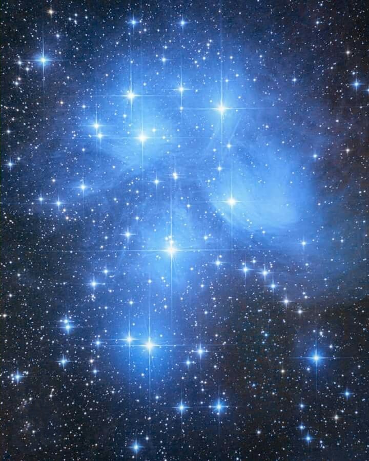 IMAGE OF THE DAY / FOR STAR LOVERS ❤
One of the true gems of the sky, the Pleiades cluster in Taurus, 445 light-years away, is one of the closest open clusters to us. 👍
🌈❤🌎💫✨⭐