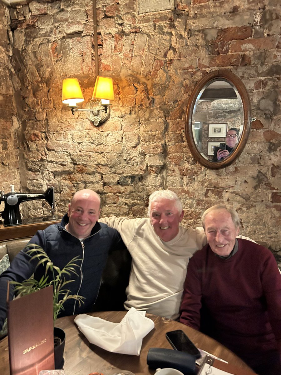 Met up with these 2 legends in Style, Wilmslow, loads of stories and beer