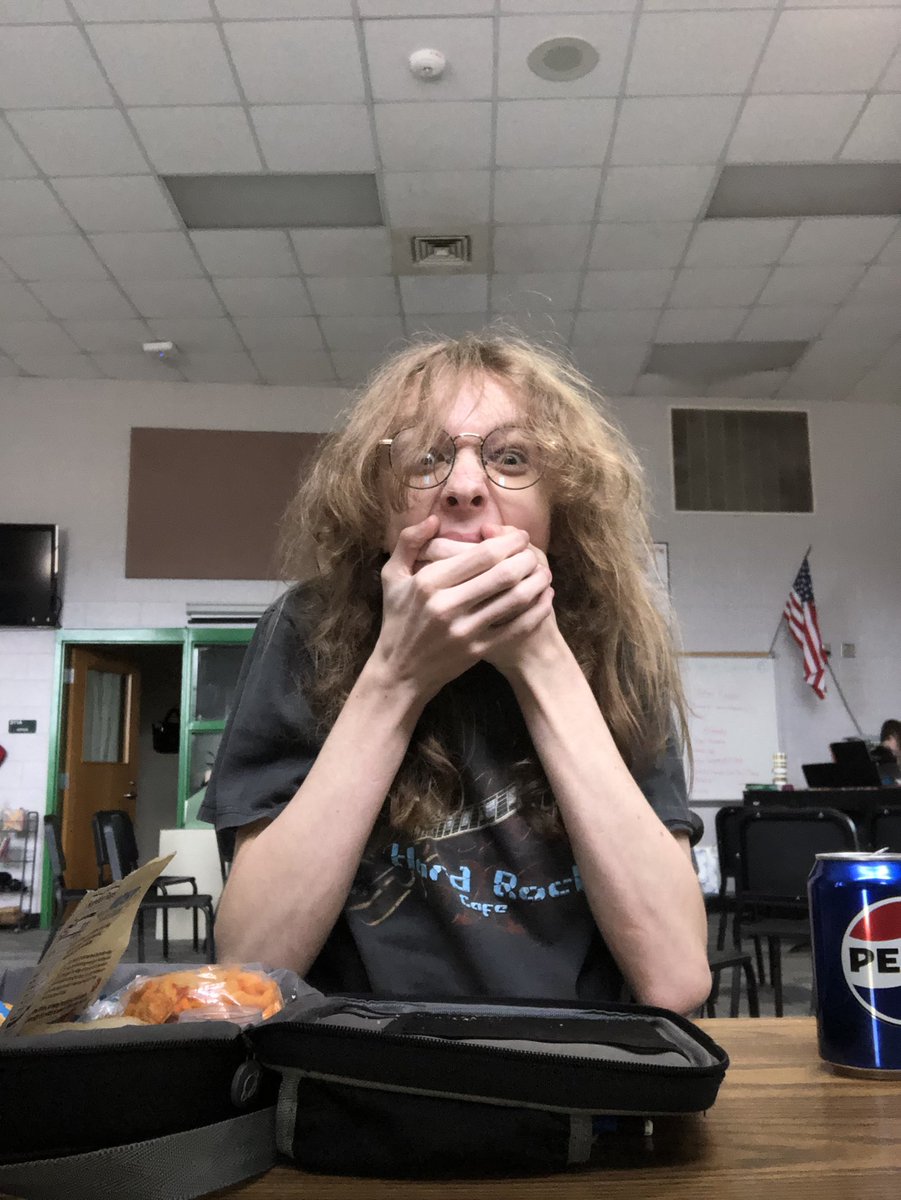 SvReign_'s tweet photo. my instagram accounts got struck. 
I have like no idea why this happened and I’m lowkey scared that they’re gonna get me for having male on my birth certificate .,, 
I’m so freaking scared y’all https://t.co/kR6DbVinsI