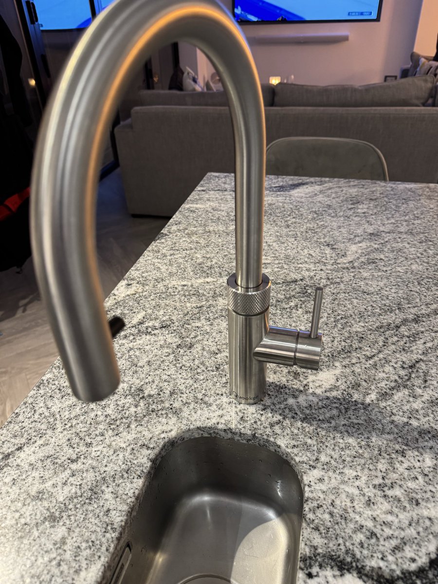 stuhelhall's tweet photo. @quookeruk Hi I have a leaking Quooker tap and it’s leaking all over kitchen floor. Can you advise what to do please? https://t.co/obqSGTUc0t
