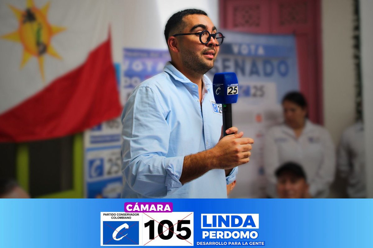#SomosC105 🇨🇴| Gran encuentro con amigos de Roncesvalles. Una reunión multitudinaria que demuestra fuerza y unidad, y que contó con la presencia del presidente del <a href="/soyconservador/">Partido Conservador</a> <a href="/EfrainCepeda/">Efrain Cepeda</a> y @SantiagoBarreto C25 senador   #DesarrolloParaLaGente 💪🟦