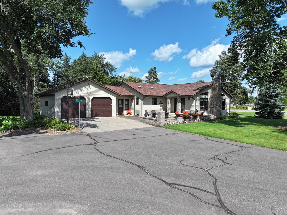 Troy Felton tweet media