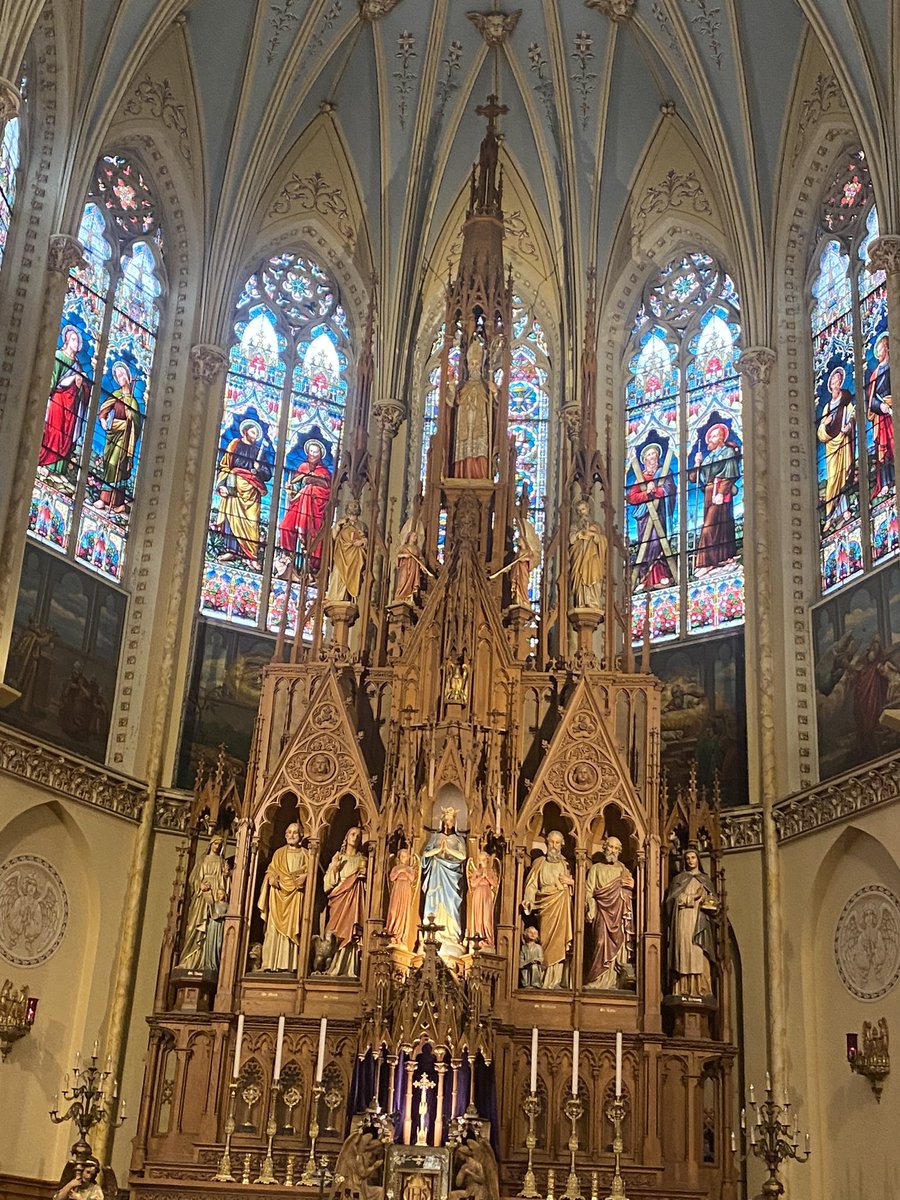 MunchCleveland's tweet photo. Perfect #DateAfternoon with #DonnaStrong. 12:15p Mass at Shrine Church of St. Stanislaus then lunch at Trattoria. The calamari and eggplant 🍆 parm made even better seeing GM Victoria!! https://t.co/L7eqjsSMvk