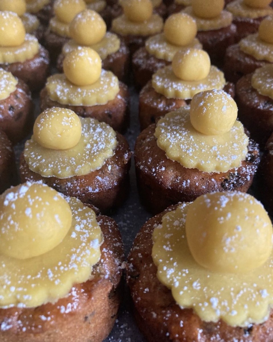 LJ_Bakes's tweet photo. Easter is just around the corner https://t.co/UPMsQ1mgGH