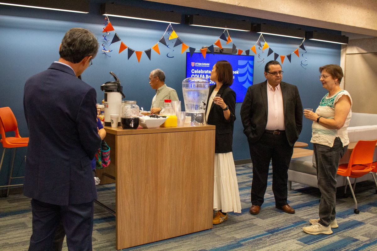 UTSA College of Liberal and Fine Arts tweet media