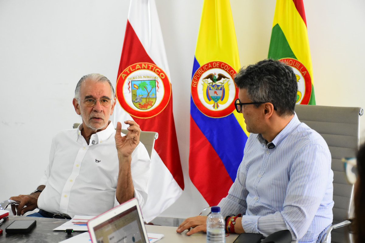 veranodelarosa's tweet photo. ¡Gestionamos más oportunidades de acceso a la educación superior en Atlántico! 🎓 📚

Hoy recibimos la visita de Álvaro Urquijo, presidente del @ICETEX, para coordinar acciones y fortalecer programas que beneficien a nuestros jóvenes estudiantes en todos los niveles, incluyendo bilingüismo.

Transformamos el departamento desde las aulas. #MÁSEducación
